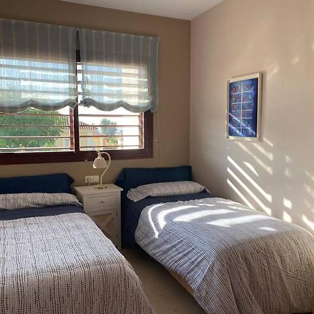 Modern 5-Bedroom Villa With Pool Montequinto エクステリア 写真