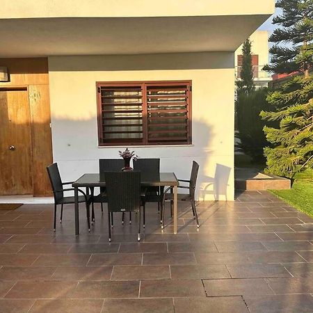 Modern 5-Bedroom Villa With Pool Montequinto エクステリア 写真