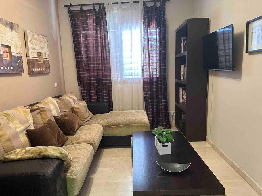 Modern 5-Bedroom Villa With Pool Montequinto エクステリア 写真