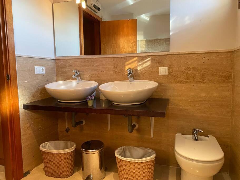 Modern 5-Bedroom Villa With Pool Montequinto エクステリア 写真