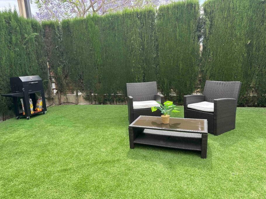 Modern 5-Bedroom Villa With Pool Montequinto エクステリア 写真