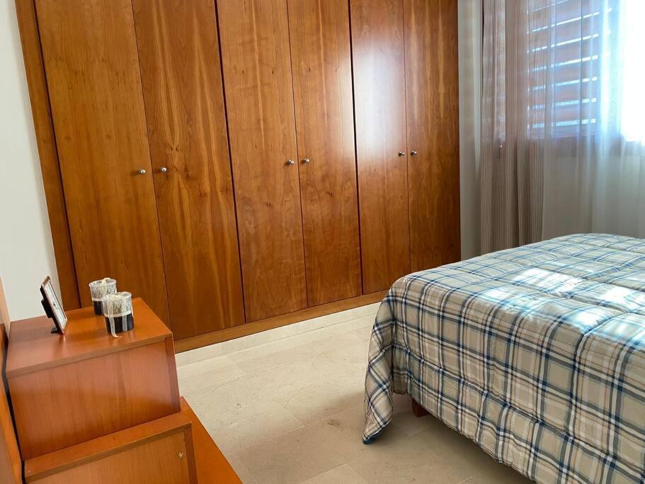 Modern 5-Bedroom Villa With Pool Montequinto エクステリア 写真