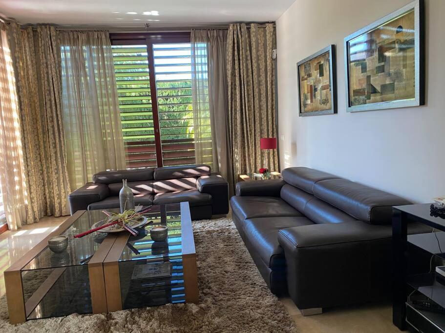 Modern 5-Bedroom Villa With Pool Montequinto エクステリア 写真