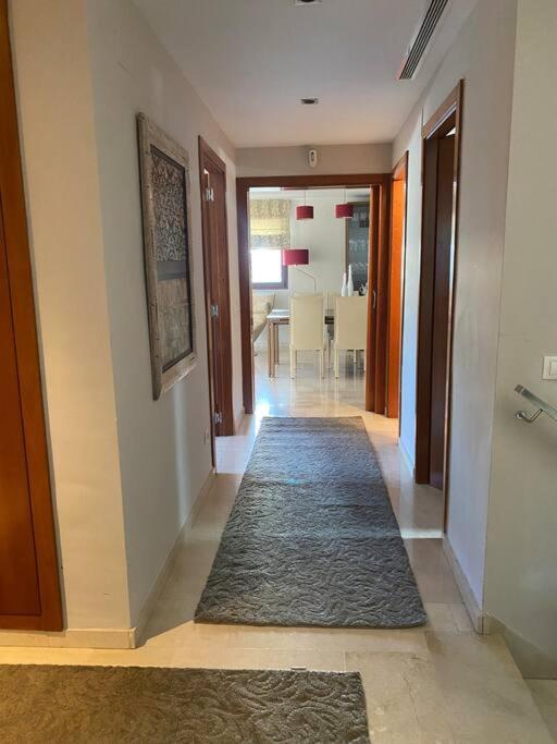 Modern 5-Bedroom Villa With Pool Montequinto エクステリア 写真